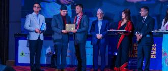 ‘केन्द्रबिन्दु एजुकेसन एक्सिलेन्स अवार्ड २०८२’ सम्पन्न, शिक्षा क्षेत्रमा योगदान पुर्‍याउने संस्था र व्यक्तित्वहरू सम्मानित
