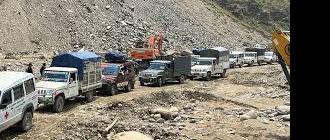 बिपी राजमार्ग ठाउँ ठाउँमा अवरुद्ध, खुलाउने प्रयास जारी 