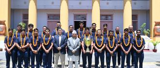 क्रिकेटप्रतिको क्रेज र नेपाली खेलाडीहरूको सफलताको राष्ट्रपतिले गरे तारिफ