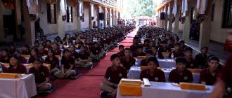 चन्दाले चलेको ‘ङग्युर मेमोरियल स्कुल’ : जसले हजारौँ विपन्नहरूको जीवन बदल्यो