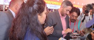 सञ्चारमन्त्री खरेलद्वारा नयाँबसपार्कमा निःशुल्क इन्टरनेट सेवाको शुभारम्भ सञ्चारमन्त्री खरेलद्वारा नयाँबसपार्कमा निःशुल्क इन्टरनेट सेवाको शुभारम्भ