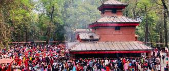 कालिका मन्दिरमा ‘चैतेदसैँ मेला’ को तयारी कालिका मन्दिरमा ‘चैतेदसैँ मेला’ को तयारी