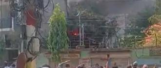 आगोको जोखिममा इटहरी : खोइ दमकल ? जेनजीले जलाए ! आगोको जोखिममा इटहरी : खोइ दमकल ? जेनजीले जलाए !