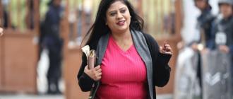 महेश बस्नेतलाई पक्राउको माग गर्दै शोभा पाठक सरकारी वकिलको कार्यालयमा महेश बस्नेतलाई पक्राउको माग गर्दै शोभा पाठक सरकारी वकिलको कार्यालयमा