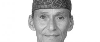 गायिका कोमल वलीका बुवाको छतबाट खसेर मृत्यु गायिका कोमल वलीका बुवाको छतबाट खसेर मृत्यु