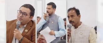 ‘सिंहदरबारमा झुक्किएर बत्ती जान्छ, मोरङमा झुक्किएर मात्र आउँछ’ ‘सिंहदरबारमा झुक्किएर बत्ती जान्छ, मोरङमा झुक्किएर मात्र आउँछ’
