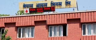 मूल्य घटेपछि पम्पमा पेट्रोलको अभाव, निगमले अनुगमन टोली खटायो मूल्य घटेपछि पम्पमा पेट्रोलको अभाव, निगमले अनुगमन टोली खटायो
