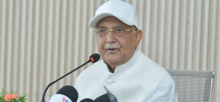सरकारी कोषमा रकम जम्मा छ, तर जनता भोकै छन् : केपी ओली सरकारी कोषमा रकम जम्मा छ, तर जनता भोकै छन् : केपी ओली